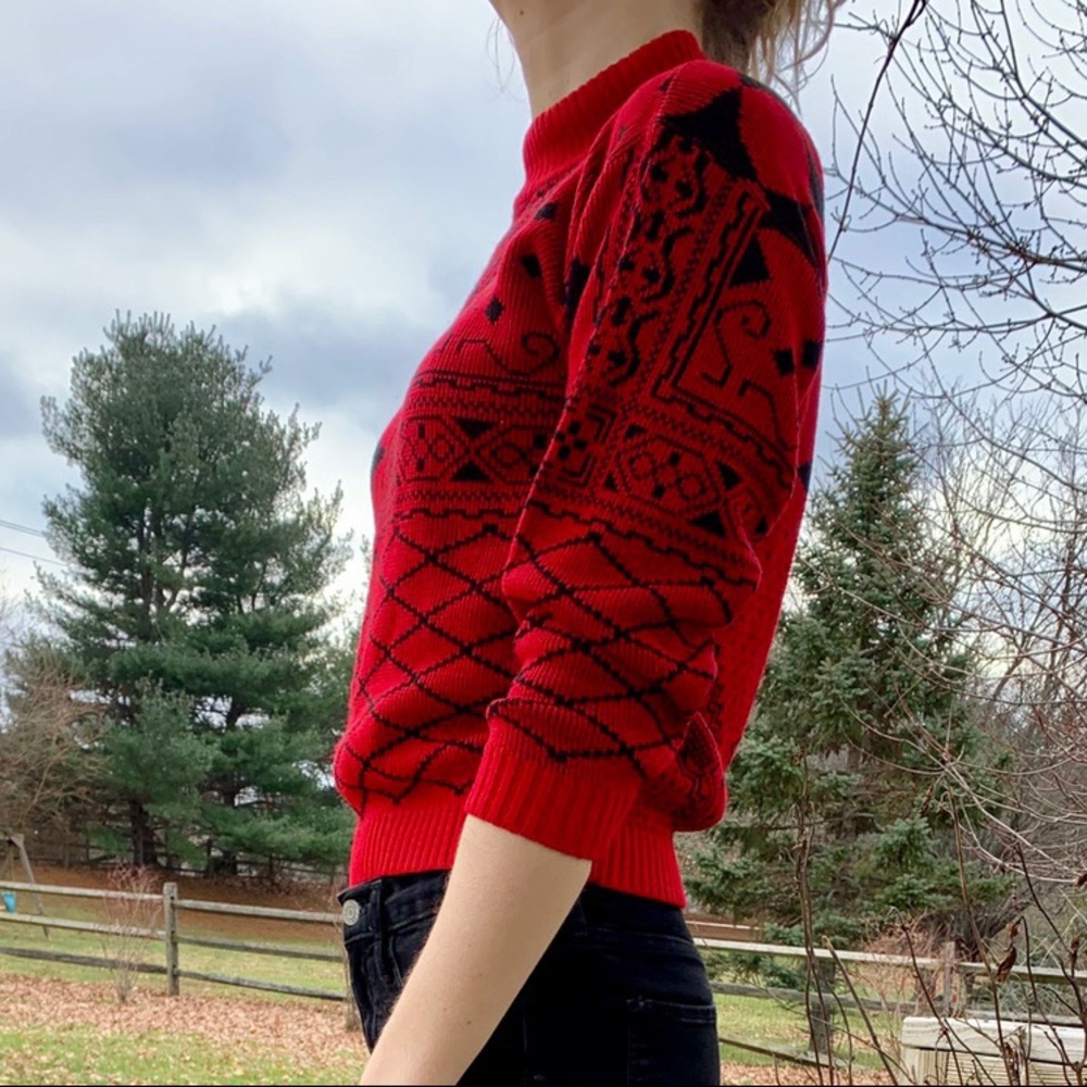 Early 90s black & red sweater with 3/4 sleeves